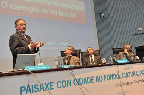 Salvador Andr&eacute;s Ordax, departamento de Historia da Arte da Universidade de Valladolid
